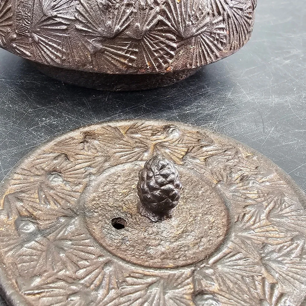 Vintage Japanese Nambu Tekki Cast Iron Tetsubin Teapot Pine Needle 0.5L